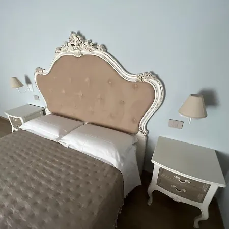 La Perla Del Borgo Couette-café *