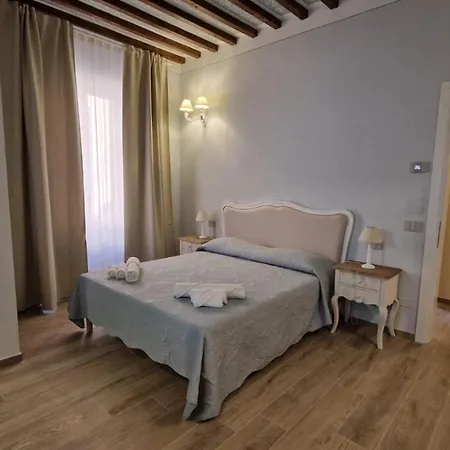 La Perla Del Borgo Couette-café