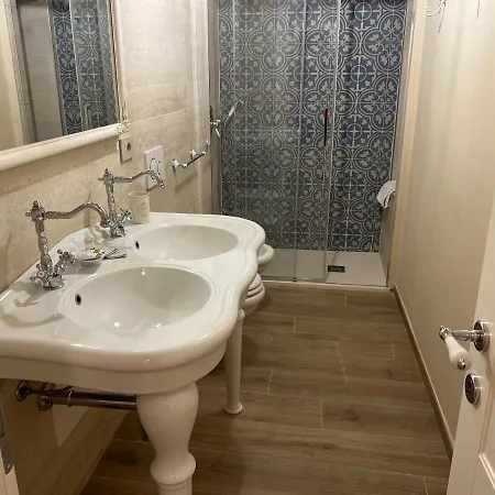 La Perla Del Borgo Bed & Breakfast *