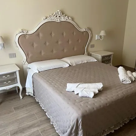 La Perla Del Borgo Couette-café