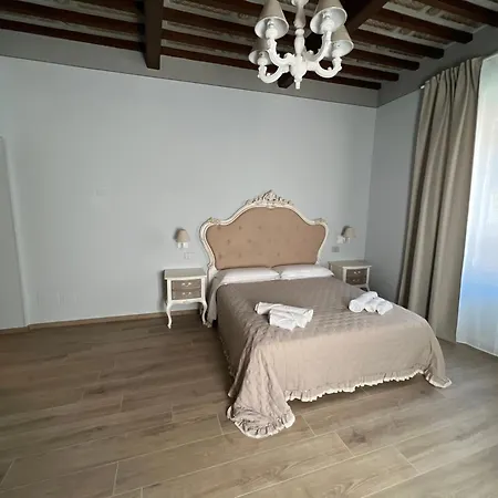 Couette-café La Perla Del Borgo *